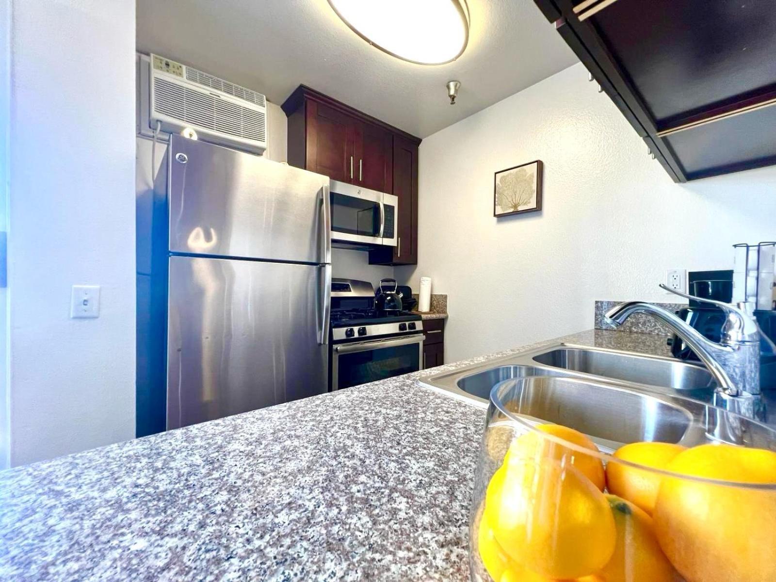 Amazing Universal Studios Loft Free Parking ロサンゼルス エクステリア 写真